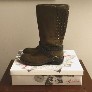 Olive green boots sz 9